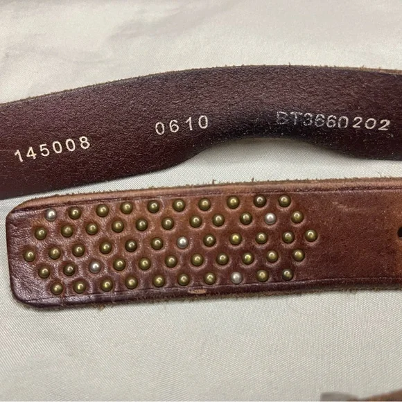 Fossil Brown Leather Studded Belt Silver Buckle Sz M - Picture 4 of 7